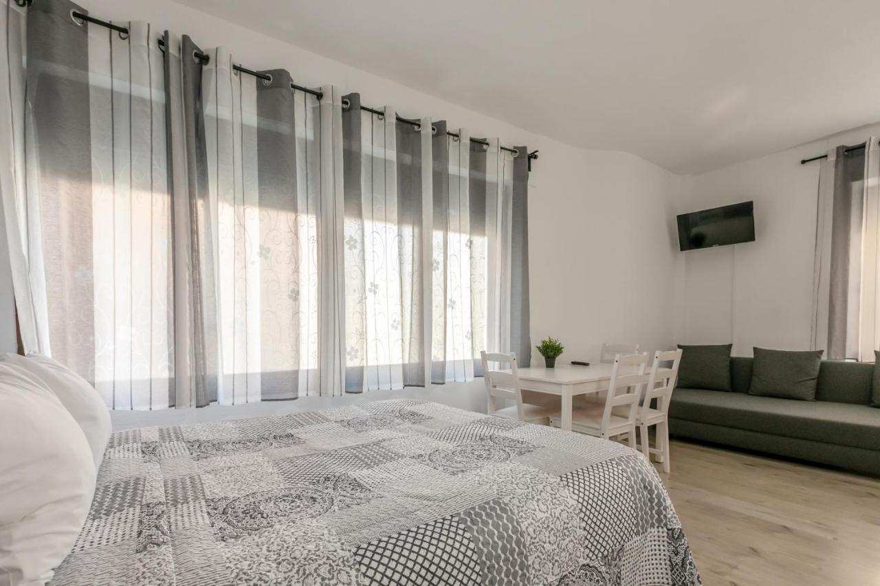 213 Hispalis Triana Appartement *